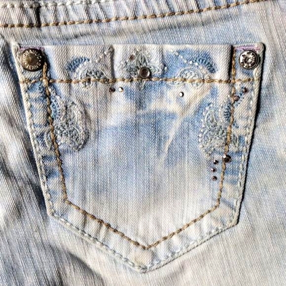 Hydraulic Light Washed Distressed Cuffed Bottom Shorts - Picture 7 of 16